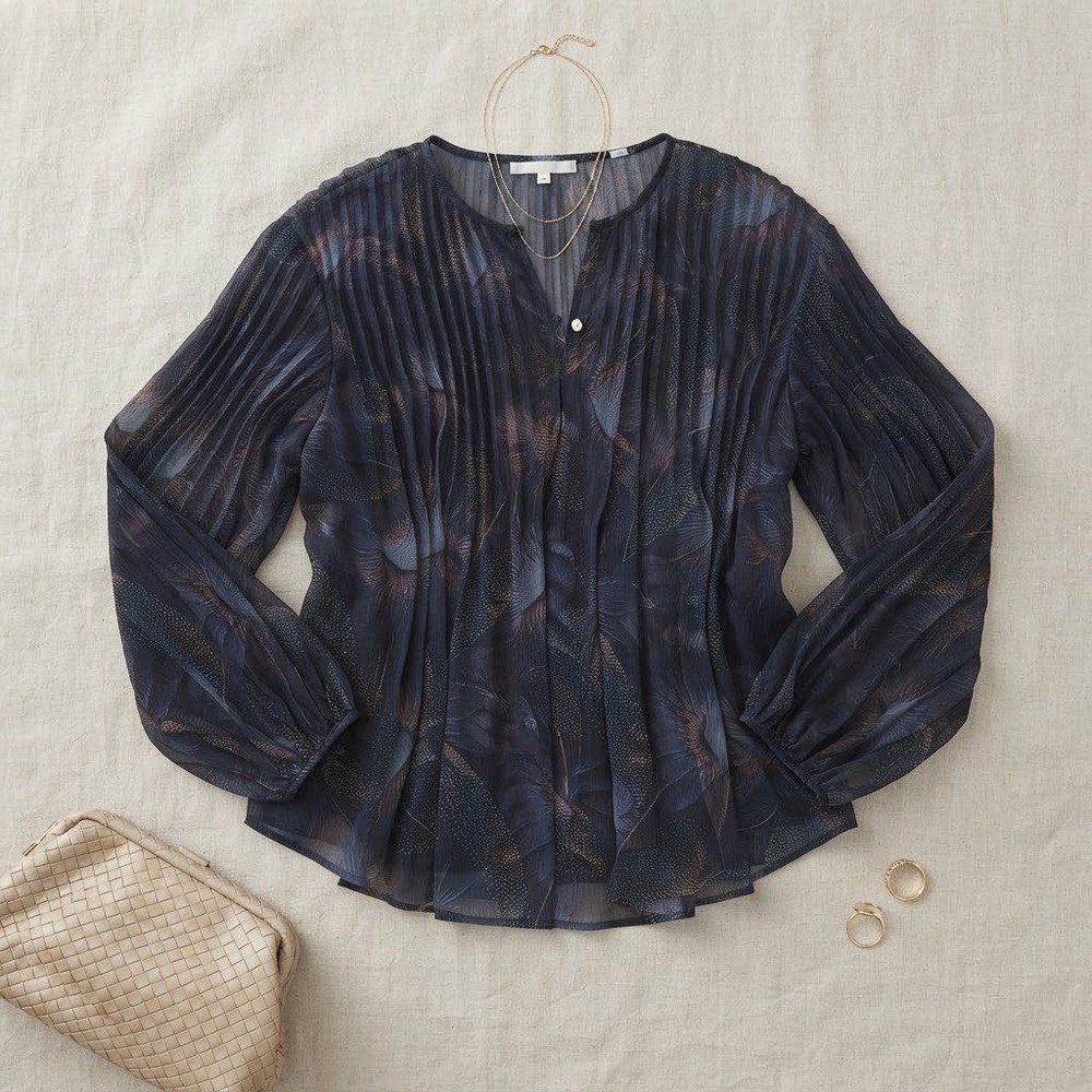 Vince Blouse Womens XXS Navy Blue Floral Pleated Silk Sheer Boho Luxe